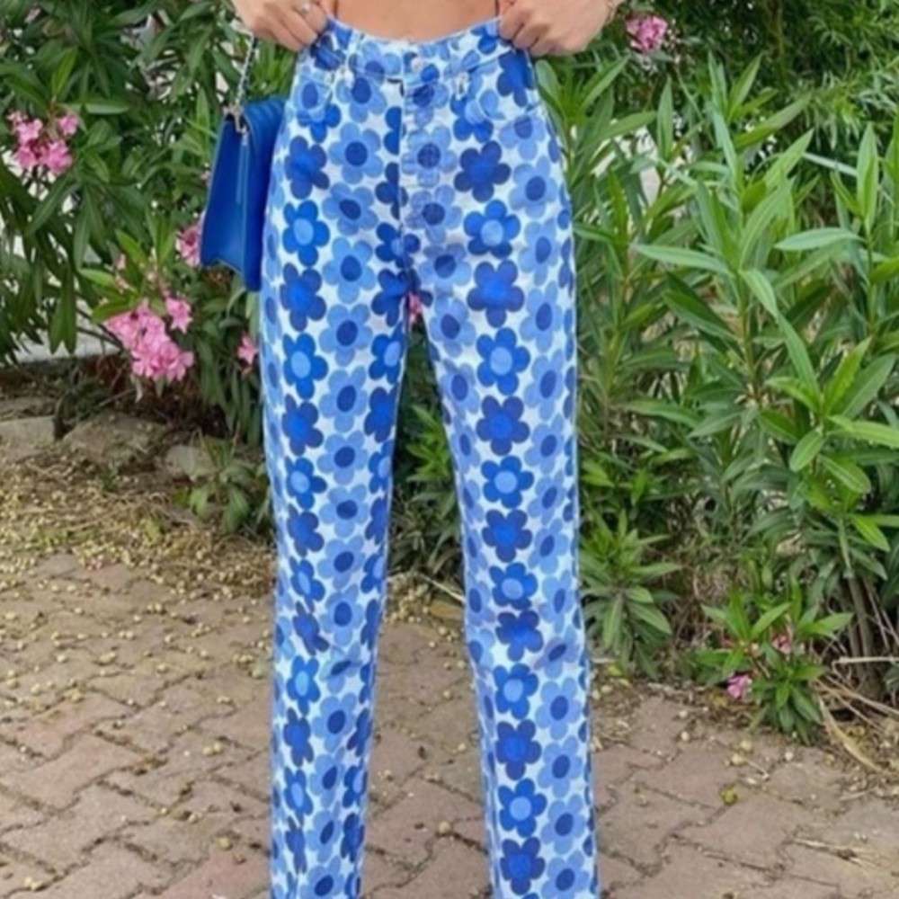 Zara High-Rise Jeans in Blue Floral Print